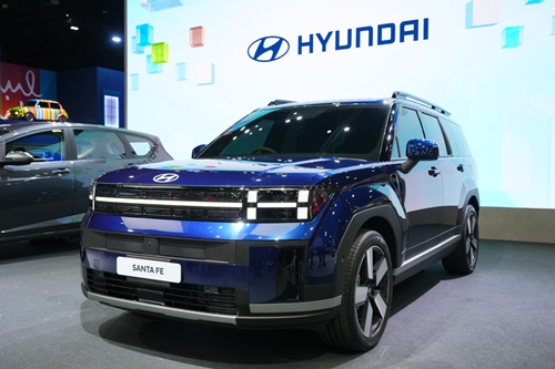 ฮุนไดเร่งเครื่องแรง! รุกไม่พัก ส่งตัวท็อปล่าสุดชนมอเตอร์โชว์ 2026  กับ Hyundai new STARGAZER และ Hyundai all-new SANTA FE Hybrid with HTRAC AWD  ครบ จบ ทั้งฟังก์ชัน-ไฮเทค-ปลอดภัย
