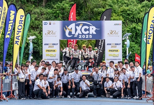 TOYOTA GAZOO Racing Thailand ขึ้นโพเดียม 2 ปีซ้อน คว้าอันดับ 2 และ 5 ในรุ่น T1D ด้วย HILUX REVO GR SPORT 4x4 ในการแข่งขันแรลลี่สุดโหด “Asia Cross Country Rally 2025”