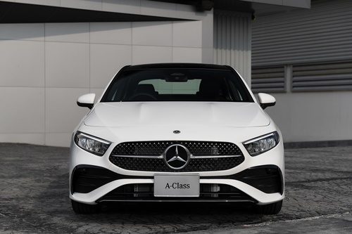 เมอร์เซเดส-เบนซ์ ปรับโฉมซีดานหรูไซส์คอมแพกต์ เปิดตัว The new A-Class โมเดลปี 2023  วางจำหน่ายในรุ่น A 200 AMG Dynamic กับยนตรกรรมที่มอบประสบการณ์การขับขี่ที่เหนือระดับในทุกๆ วัน 