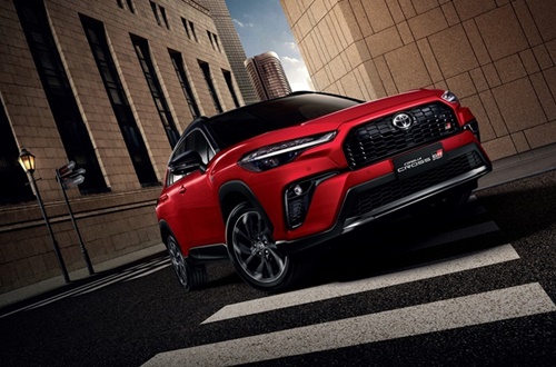 โตโยต้าแนะนำ Corolla Cross รุ่นปรับปรุงใหม่ ปี 2569 เครื่องยนต์ไฮบริด ราคาเริ่มต้น 989,000 บาท